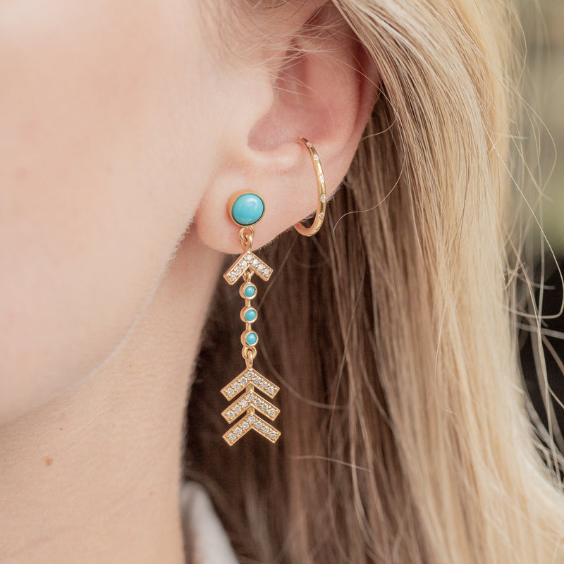 Basic Gold + Diamond Ear Cuff